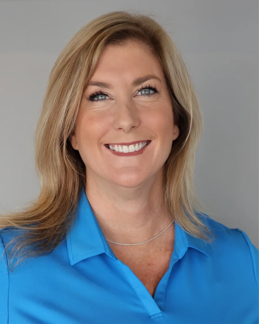 Dr. Tracey Ryder, chiropractor and board certified acupuncturist in Scottsdale